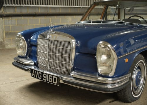 NO RESERVE - 1986 Mercedes 250S LHD In vendita (immagine 26 di 36)