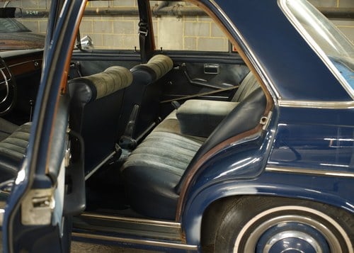 NO RESERVE - 1986 Mercedes 250S LHD In vendita (immagine 19 di 36)