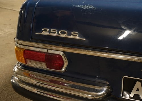 NO RESERVE - 1986 Mercedes 250S LHD In vendita (immagine 27 di 36)