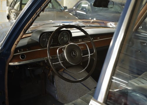 NO RESERVE - 1986 Mercedes 250S LHD In vendita (immagine 10 di 36)