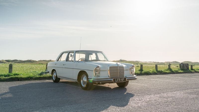 1968 Mercedes-Benz 250S (W108) For Sale (picture 1 of 202)