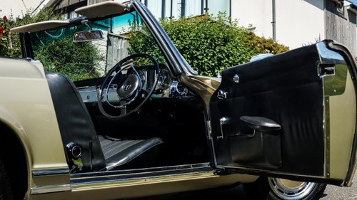 1967 Mercedes-Benz 250SL ‘Pagoda’ à vendre (picture 46 of 152)