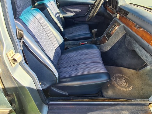 1979 Mercedes-Benz 280 SE W116 LHD zum Verkauf (Bild 26 von 78)