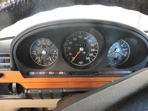 1973 Mercedes-Benz 280 SE (W116) In vendita (immagine 43 di 113)