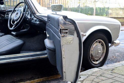 1970 Mercedes-Benz 280SL Pagoda Te koop (foto 93 van 204)