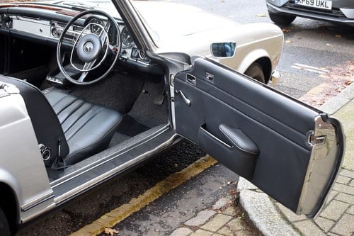 1970 Mercedes-Benz 280SL Pagoda Te koop (foto 87 van 204)