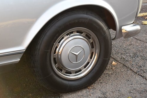 1970 Mercedes-Benz 280SL Pagoda Te koop (foto 30 van 204)