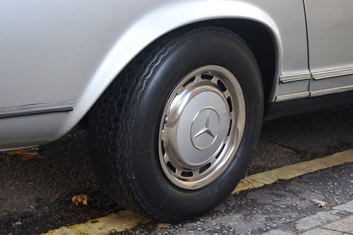 1970 Mercedes-Benz 280SL Pagoda Te koop (foto 31 van 204)