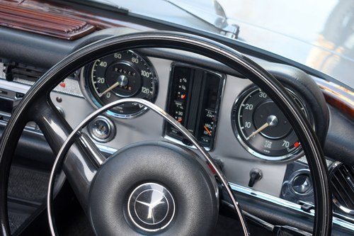 1970 Mercedes-Benz 280SL Pagoda Te koop (foto 38 van 204)