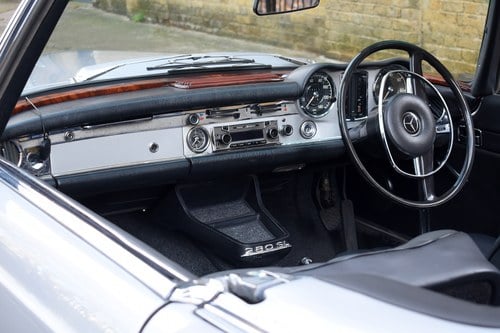 1970 Mercedes-Benz 280SL Pagoda In vendita (immagine 87 di 194)