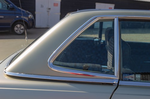 1982 Mercedes-Benz 280 SL (R107) In vendita (immagine 158 di 206)