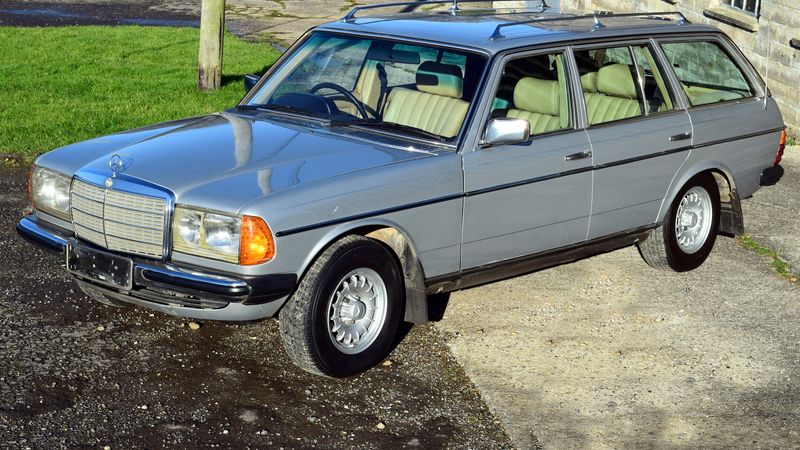 1982 Mercedes-Benz 280 TE Estate For Sale (picture 1 of 118)