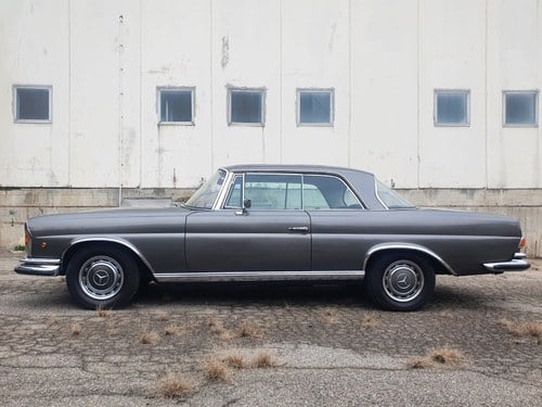 1970 Mercedes-Benz 280 SE 3.5 ‘Flachkühler’ (W111) For Sale (picture 5 of 149)