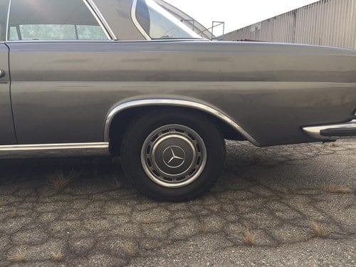 1970 Mercedes-Benz 280 SE 3.5 ‘Flachkühler’ (W111) For Sale (picture 12 of 149)
