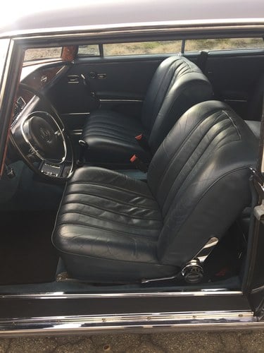 1970 Mercedes-Benz 280 SE 3.5 ‘Flachkühler’ (W111) For Sale (picture 15 of 149)
