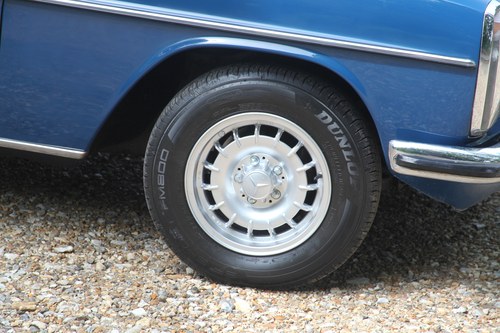 1976 Mercedes-Benz 280 (W114) à vendre (picture 36 of 119)