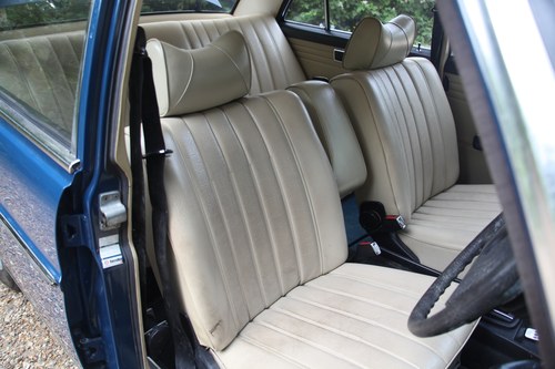 1976 Mercedes-Benz 280 (W114) à vendre (picture 62 of 119)