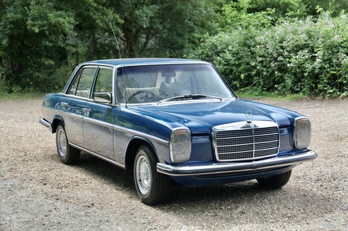 1976 Mercedes-Benz 280 (W114) à vendre (picture 2 of 119)