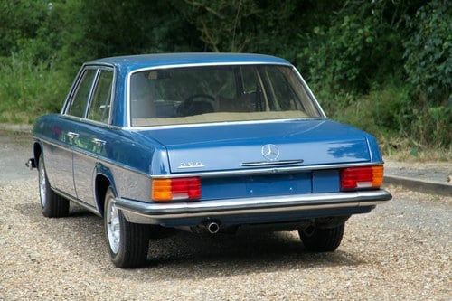 1976 Mercedes-Benz 280 (W114) à vendre (picture 14 of 119)