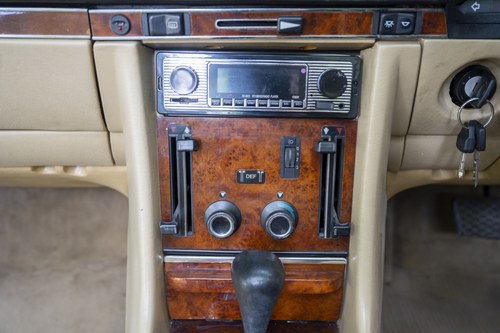 1984 Mercedes 280SL R107 zum Verkauf (Bild 54 von 252)