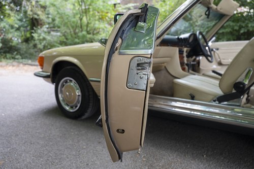 1984 Mercedes 280SL R107 zum Verkauf (Bild 139 von 252)