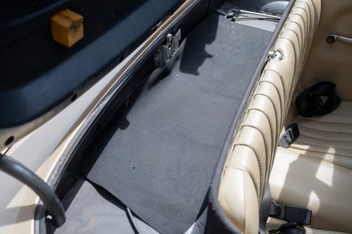 1984 Mercedes 280SL R107 zum Verkauf (Bild 83 von 252)