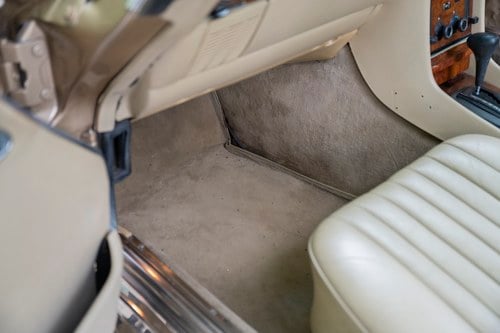 1984 Mercedes 280SL R107 zum Verkauf (Bild 60 von 252)