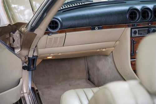 1984 Mercedes 280SL R107 zum Verkauf (Bild 38 von 252)