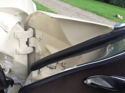 1985 Mercedes-Benz 280 SL (R107) Te koop (foto 104 van 139)