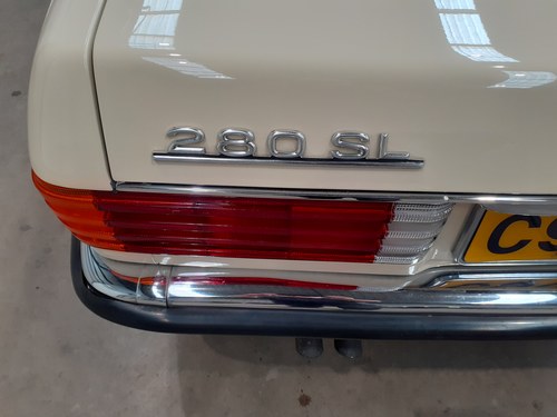 1985 Mercedes-Benz 280 SL (R107) Te koop (foto 86 van 139)