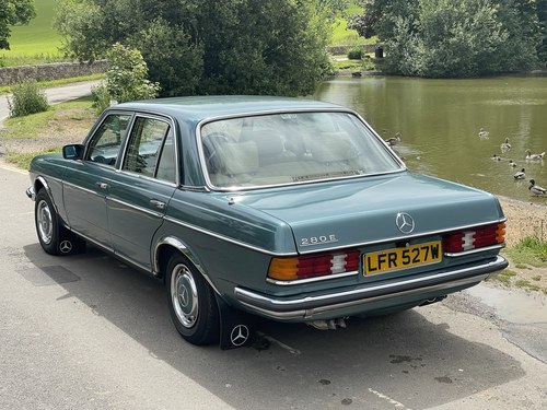 NO RESERVE - 1981 Mercedes-Benz 280E (W123) For Sale (picture 2 of 103)