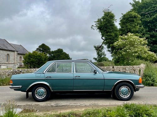 NO RESERVE - 1981 Mercedes-Benz 280E (W123) For Sale (picture 3 of 103)