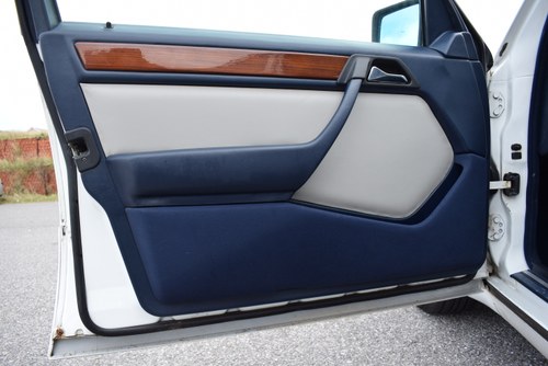 NO RESERVE - 1994 Mercedes-Benz E280 (W124) En venta (imagen 41 de 100)