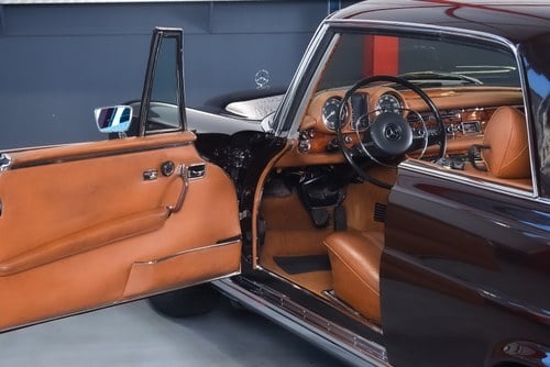 1970 Mercedes-Benz 280SE Coupe 3.5 V8 LHD à vendre (picture 24 of 109)