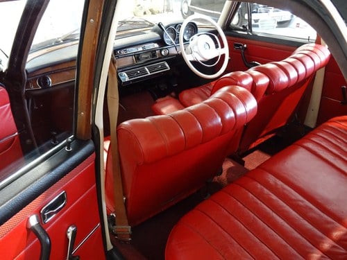 1968 Mercedes-Benz 280SE (W108) In vendita (immagine 72 di 156)