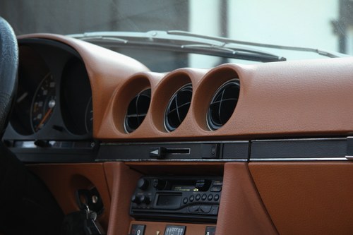 1977 Mercedes-Benz 280SL (R107) zum Verkauf (Bild 46 von 135)