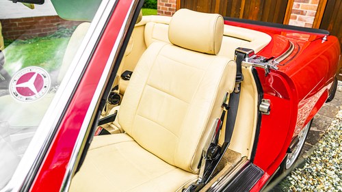 1983 Mercedes-Benz 280 SL (R107) In vendita (immagine 35 di 112)