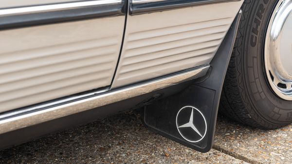 1984 Mercedes-Benz 280SL (R107) For Sale (picture :index of 138)