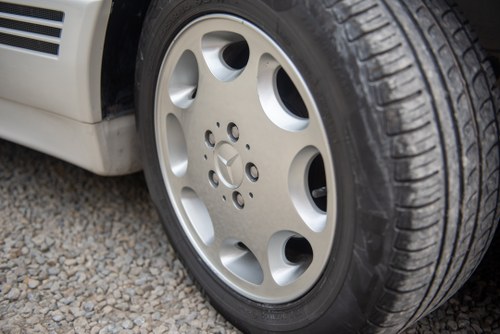 1993 Mercedes-Benz 280SL (R129) En venta (imagen 104 de 188)