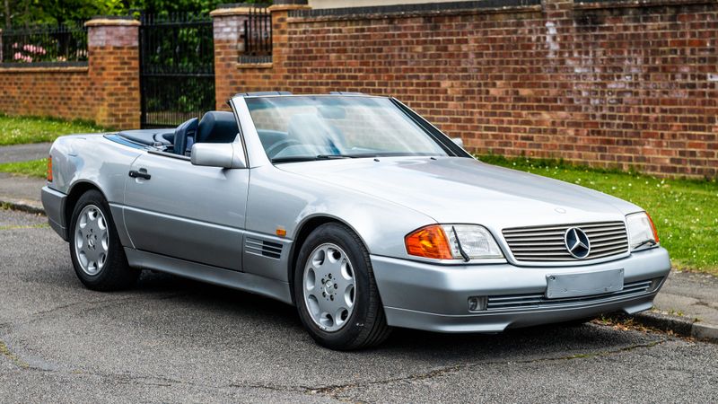 1993 Mercedes-Benz 300-24 SL (R129) For Sale (picture 1 of 204)