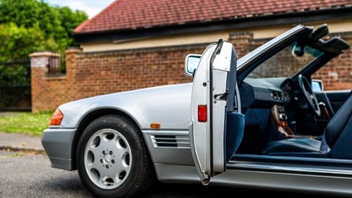 1993 Mercedes-Benz 300-24 SL (R129) For Sale (picture 54 of 204)