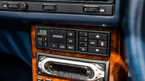 1993 Mercedes-Benz 300-24 SL (R129) For Sale (picture 24 of 204)