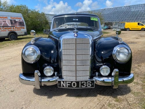 1956 Mercedes 300 Adenauer In vendita (immagine 2 di 255)