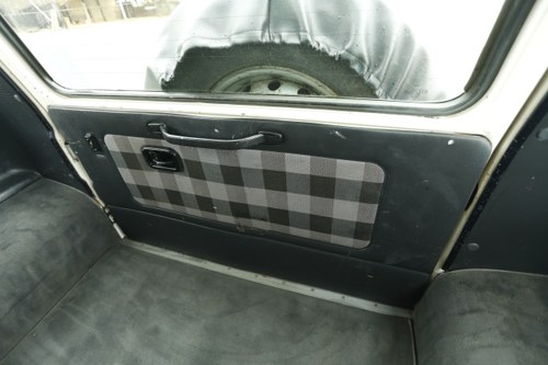 1989 Mercedes-Benz 300GD M2 For Sale (picture 56 of 133)