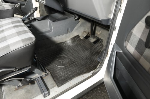 1989 Mercedes-Benz 300GD M2 For Sale (picture 43 of 133)