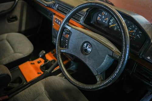 1993 Mercedes-Benz G-Wagon 300 GDS Te koop (foto 27 van 126)