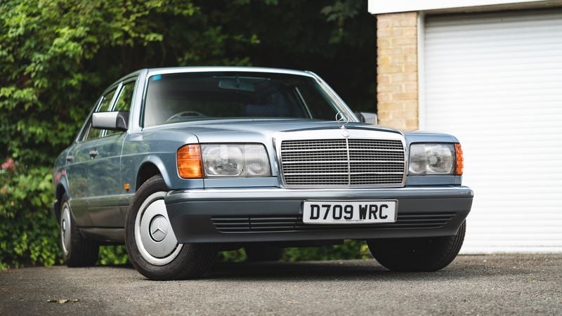 1987 Mercedes 300SE Automatic (W126) For Sale (picture 1 of 100)