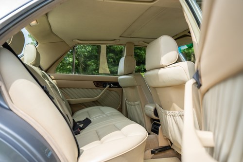 NO RESERVE - 1992 Mercedes-Benz 300 SE Auto (W140) In vendita (immagine 61 di 167)