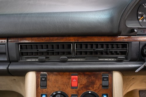 NO RESERVE - 1992 Mercedes-Benz 300 SE Auto (W140) In vendita (immagine 48 di 167)