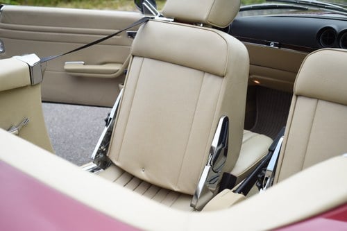 1989 Mercedes-Benz 300 SL Auto (R107) Te koop (foto 77 van 188)